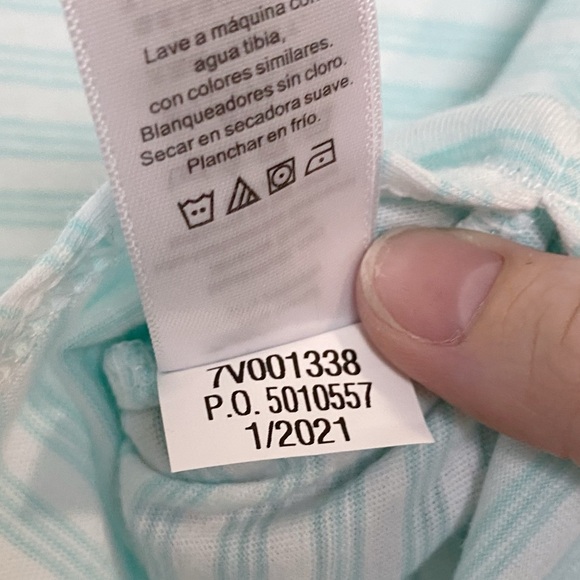 Vineyard Vines Crystal Blue Stripe Vintage Whale Hoodie T - Picture 11 of 12